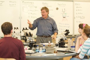 St. Olaf College Professor of Biology Eric Cole will use a new grant from the National Science Foundation to enhance course-based research.