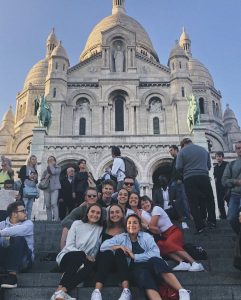 Globies in front of Sacre-Coeur