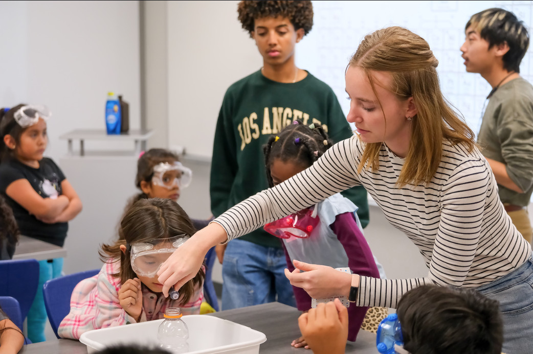 Image of St. Olaf students working with local elementary school students