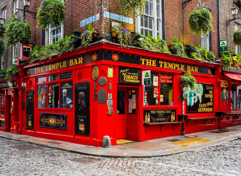 Ireland Dublin Temple Bar.jpg